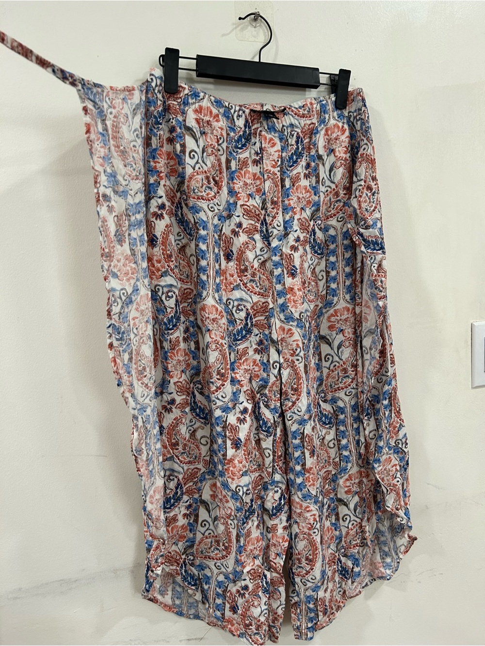 BCX  Paisley boho Floral pant - High-Low   size M - Picture 6 of 6